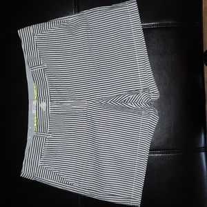 Size 16 Crown & Ivy Seersucker shorts